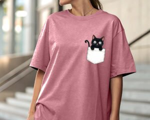 Pocket Cat - Oversized Fit T-Shirt